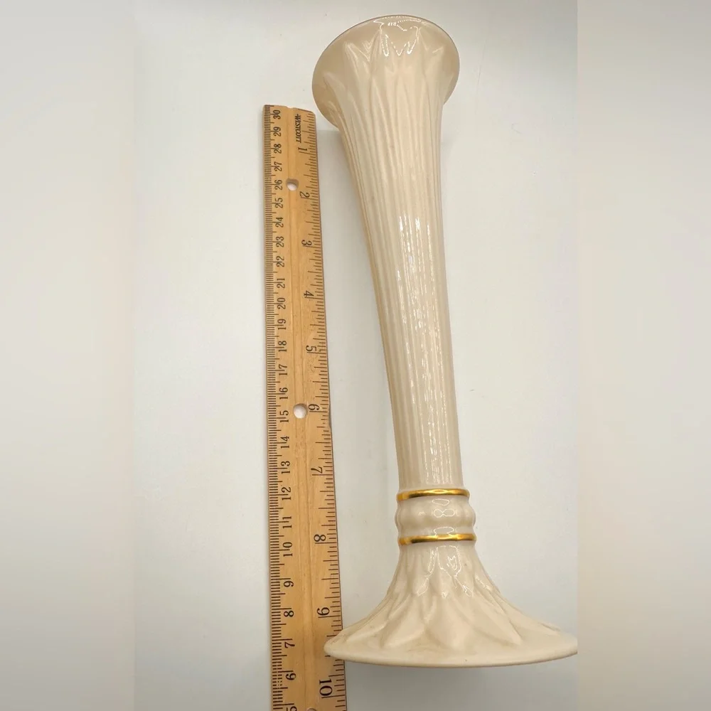 Elegant Lenox Tivoli Bud Ivory Vase, Excellent Vintage Condition